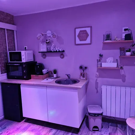 Διαμέρισμα Avec Jacuzzi, Terrasse Amenagee Et Wifi A *